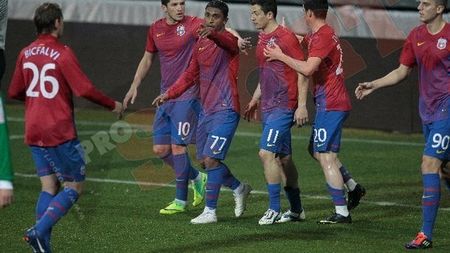 Steliștii au găsit 'antigelul' pentru meciul cu Twente!** Ilie Stan și-a făcut un fan dintr-un antistelist convins: "Pot trece și de Schalke"