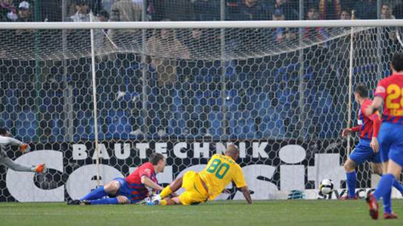 Wesley îl laudă pe Reghecampf: "Steaua a jucat superb. Secretul a fost antrenorul!"