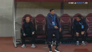 FOTO | MM Stoica s-a enervat după ce Dică l-a lovit cu o sticlă de apă! De unde a pornit momentul tensionat