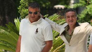 Oli dezminte spusele lui Gigi:** "Nu am semnat nimic cu Steaua"