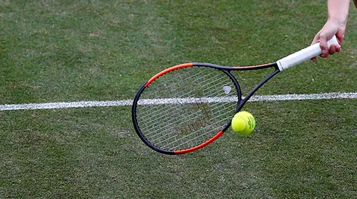 Alarmă la Praga! Un jucător de tenis, depistat pozitiv cu noul COVID-19 la turneul la care participă și Simona Halep