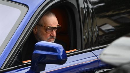 Atacantul a refuzat oferta de la FCSB și a semnat cu rivala roș-albaștrilor pe un salariu mai mic: ”Dacă nu dădeam gol, mă dădea Becali afară!”