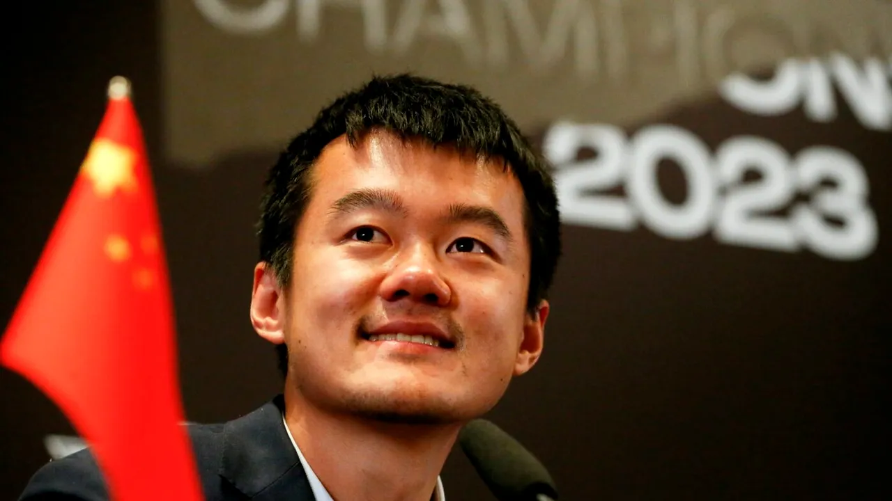 Chinezul Ding Liren a câștigat Campionatul Mondial de șah clasic după o finală plină de dramatism în fața rusului Ian Nepomniachtchi! Cei doi vin la București săptămâna viitoare | VIDEO