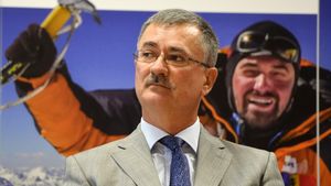 Şoc! Firma lui Eugen Voicu, fostul acționar important de la Dinamo, a intrat în concordat preventiv şi e acuzată că ar fi deturnat fondurile investitorilor!