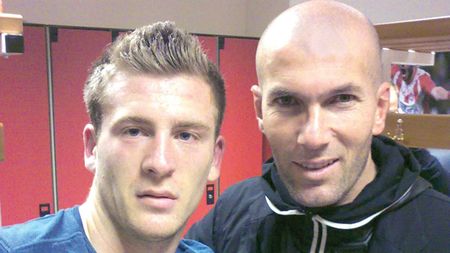 Coleg cu Zidane!** "Până acum aveam doar abțibilduri cu el"