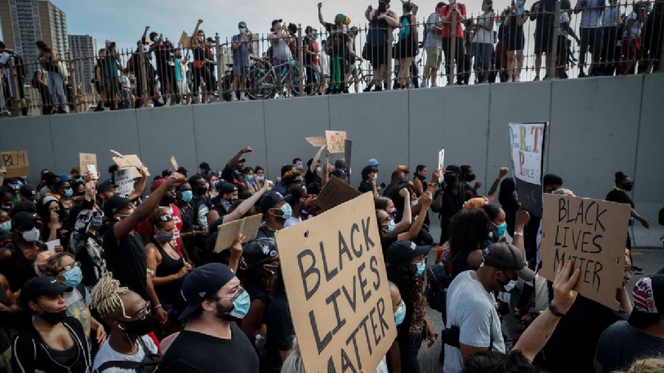 Un român, multiplu campion la culturism, prins în haosul declanșat după moartea lui George Floyd:  „Nu am nu am nicio remuşcare să-i împuşc”