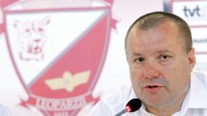 Patronul celor de la CFR Timișoara își suspectează jucătorii de "blat"