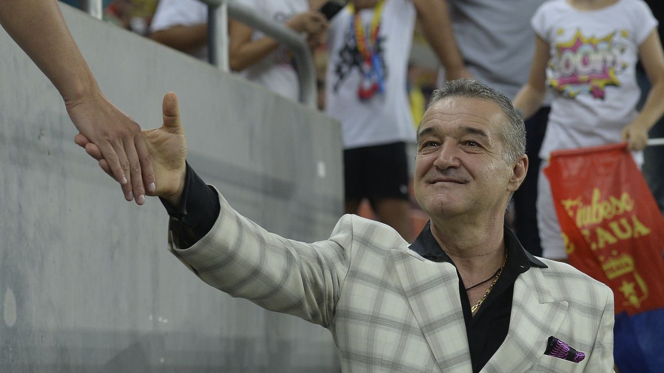 CULISE | Transferul lui Fortes, în pericol? Gigi Becali vrea să "dribleze" impresarii atacantului

