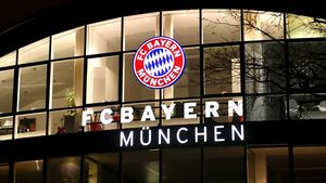 Bayern Munchen va trebui să plătească o avere pentru titularul din naționala Franței! Clubul la care e legitimat atacantul a aflat de negocieri: „O ofertă nebună sau nicio șansă!”