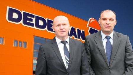 Imperiul imobiliar al patronilor echipei de fotbal din Bacău se mărește considerabil. Frații Pavăl îi plătesc 1.800.000 de euro unui italian pentru terenurile din Brăila și Tulcea