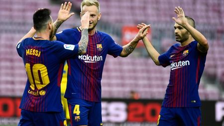 Barcelona își vinde numele pentru a plăti bonusul lui Messi! Argentinianul ar urma să primească 90 de milioane de euro