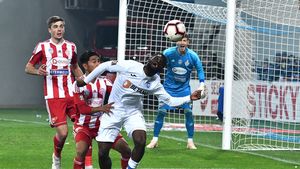 Plecările au fost confirmate: "Suntem în discuții". Doi atacanți și un mijlocaș părăsec clubul în iarnă