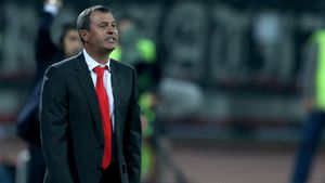 Rednic: "Uhrin e de doi ani în România și nu a învățat un cuvânt! Să mă lase!"