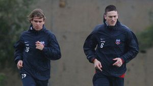 Alarmă la Steaua!** Gardoș s-a accidentat chiar înaintea meciului cu Sportul