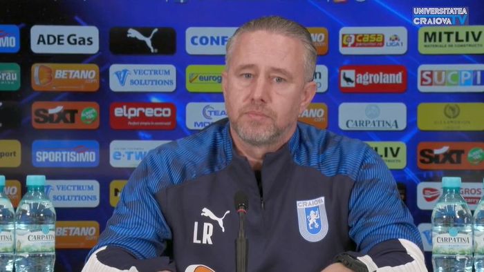 Laurențiu Reghecampf, nedumerit în privinţa evacuării fanilor: „Nu ştiu cum poţi scoate lumea de pe stadion la pauză”. Ce spune despre derby-ul cu FCSB