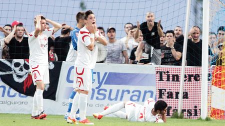 În așteptarea repartiției! 15 jucători de la Dinamo 2 au mers la conducere pentru a afla ce se va întâmpla cu ei