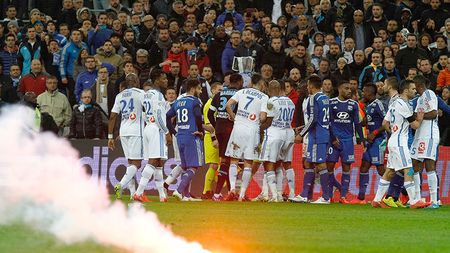 Un film pentru adulți, proiectat pe ecranele stadionului "Stade de Gerland" la meciul dintre Ol. Lyon și Ol. Marseille