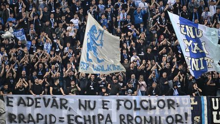 Poliţia a deschis dosar penal, după mesajele afişate de galeria Craiovei la meciul cu Rapid