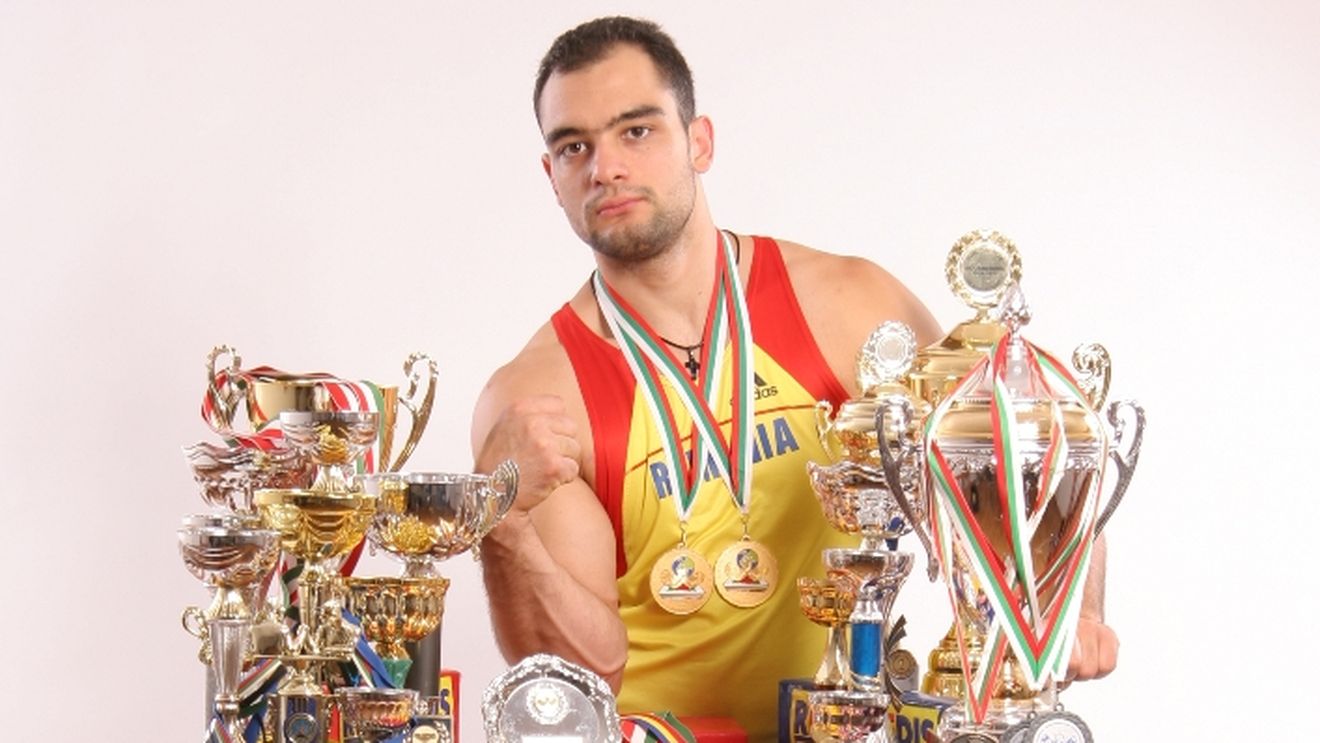 Iron Băse si G.I. Geană se lupta pentru putere la Sport.ro