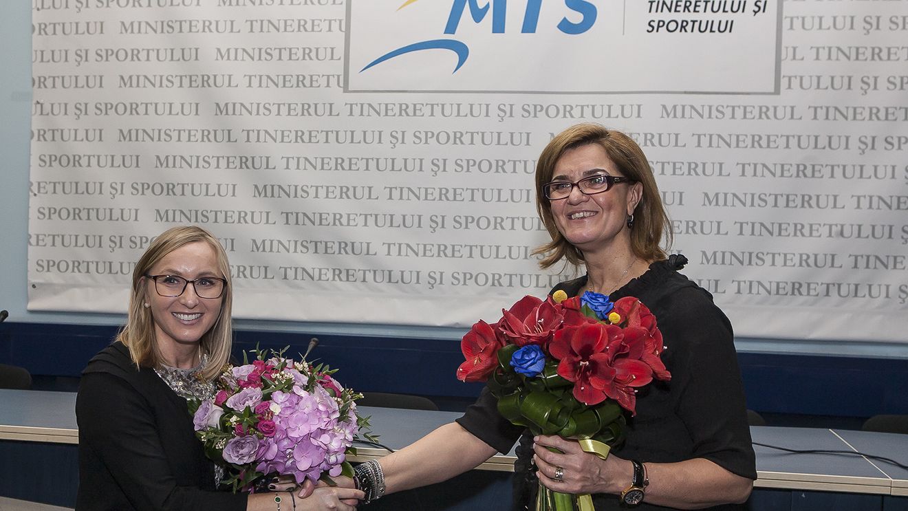 Predare de ștafetă la MTS. Prima zi de lucru a Elisabetei Lipă: „Vreau să vâslim în aceeași direcție"
