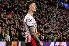 Dennis Man, persona non-grata &icirc;n Olanda! A ajuns s&#259; fie huiduit de fiecare dat&#259; c&acirc;nd atinge mingea dup&#259; un gest f&#259;cut pe gazon