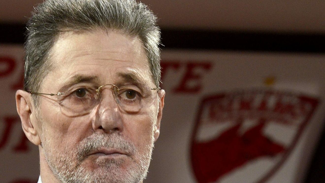 Ce se mai întâmplă cu legendarul Cornel Dinu, care a spus că își așteaptă sfârșitul. Lovit de depresie și izolat în casă, el a primit o vizită de suflet