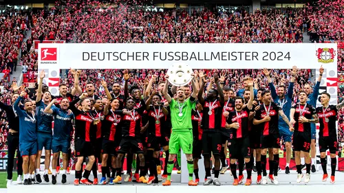 Scene rare: căpitanul campioanei Germaniei a refuzat să ridice trofeul, în timpul festivității de premiere! Gestul jucătorului de la Bayer Leverkusen i-a lăsat muți de uimire pe cei prezenți. VIDEO