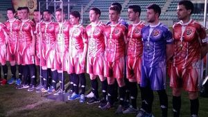 Fotbal "la pielea goală". O echipă din liga a IV-a spaniolă șochează printr-un echipament inedit