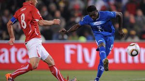 Alvarez a semnat un contract pe un an cu Dinamo!** "Mă bucur că sunt, oficial, un Â«câineÂ»!"