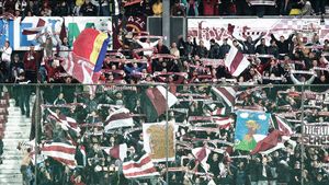 Arde peluza din Gruia!** Prețurile uriașe ale biletelor de la derby-ul Ardealului au înfrățit galeriile rivale