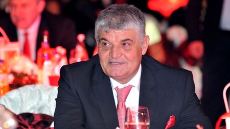 Primele declarații ale lui Ioan Andone: "Obiectivul ar fi minimum locul 2". Cei 13 jucători SIGURI de prezența în lotul lui Dinamo în sezonul viitor