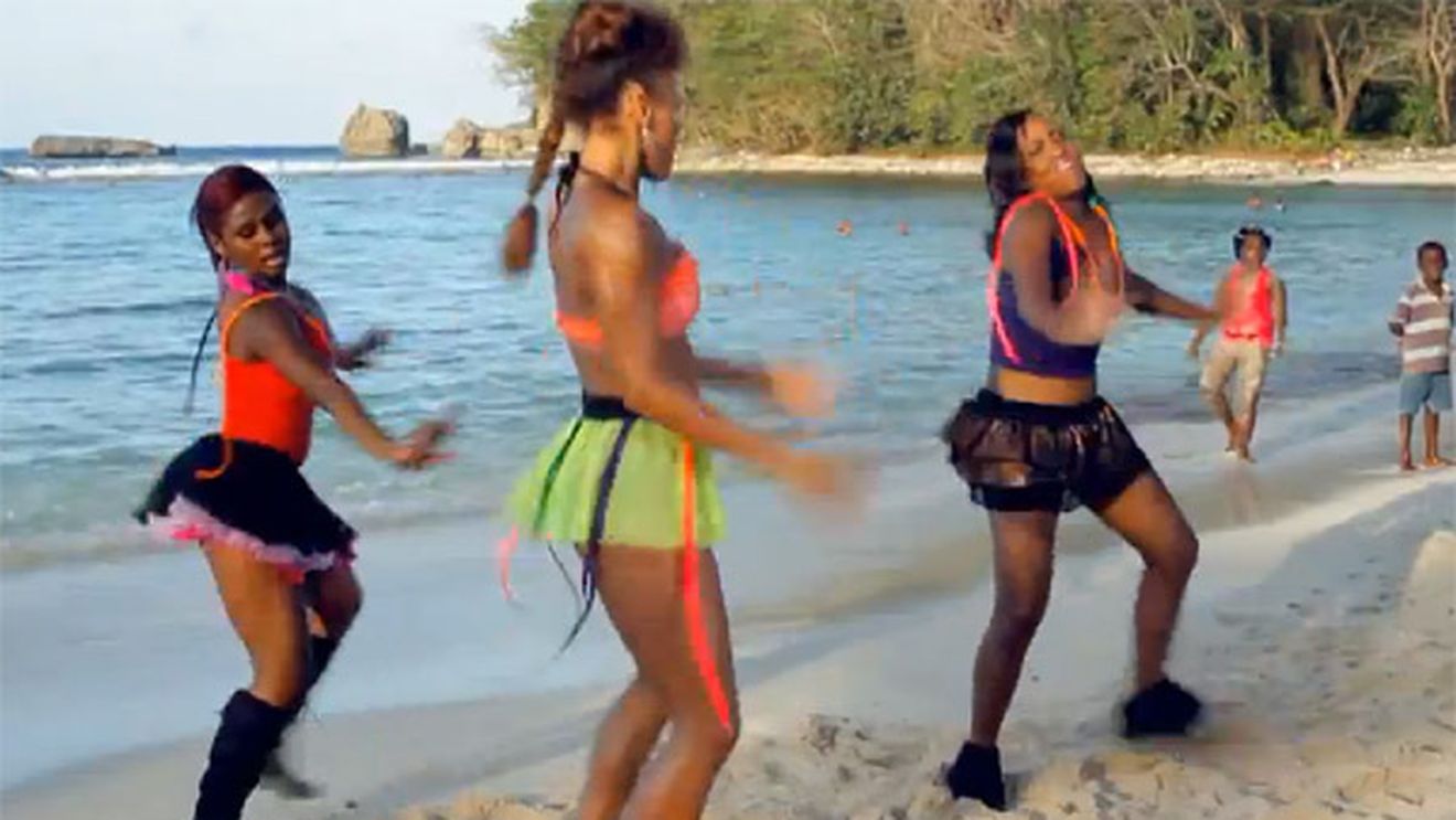 VIDEO** Ascultă imnul oficial al EURO 2012! Cine e urmașa Shakirei! Polonezii și-au ales și ei melodia ce va bubui pe stadioane! Microbiștii o consideră PENIBILĂ‚