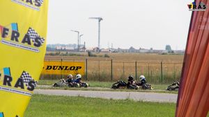 SPECIAL | Câți ani are cel mai tânăr pilot înscris la startul Campionatul Național de Karting Dunlop 2018. Tatăl său e un cunoscut pilot de raliuri 