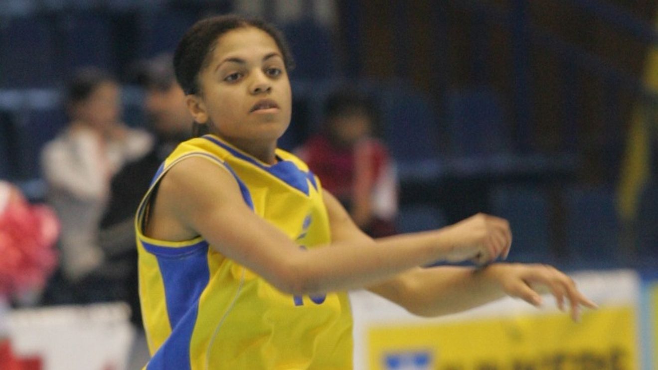 România revine în EuroBasket Women, după opt ani. Mesajul căpitanului Annemarie Părău pentru coechipiere, înainte de duelul cu Muntenegru: "Sper ca toate să realizeze cât de important este să joci cu sufletul, cu inima"