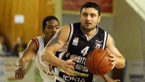 Fundașul sârb Miljan Medvedj a părăsit echipa U BT Cluj