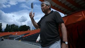 Lucescu:** "BarÃ§a a avut MEREU probleme cu noi! Sper că n-o să-i mai ajute arbitrii!"
