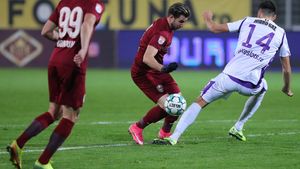 Dan Petrescu, scos din minți din primele minute ale meciului cu FC Argeș! Arbitrul Horia Mladinovic, penalty refuzat lui Adi Păun | FOTO & VIDEO