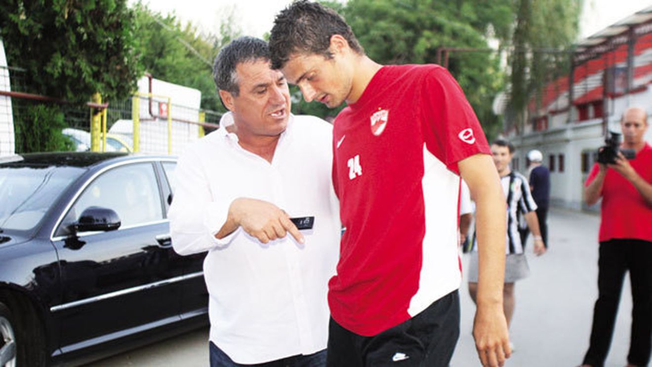 "Vă bat de uitați cum vă cheamă!"** Petrescu a vrut să-l ia pe Tamaș la Kuban, dar fundașul i-a întors spatele! Motivul e INCREDIBIL