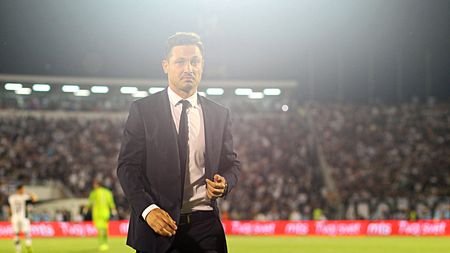 Rădoi spune că n-are timp de Școala de Antrenori din România: "Dacă termin la 40 de ani, eu când mai antrenez? Am fost invitat să fac școala în Emirate și Arabia Saudită". Atac dur la Lupescu: "Mi-am spart pometele la națională să-și umfle el mușchii"