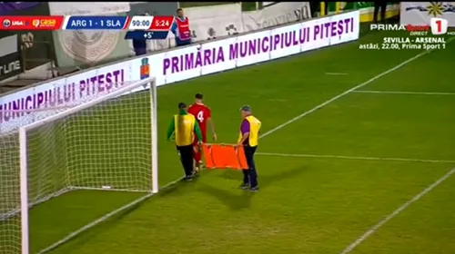 Fază șocantă în fotbalul românesc! Gest fără precedent: un brancardier a luat la șuturi un fotbalist care n-a vrut să iasă de pe teren pe targă | VIDEO