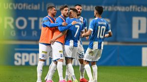 Jucătorii de la Universitatea Craiova își amenință adversarele, după victoria cu Rapid: „O să ne apropiem de primele trei clasate și o să punem presiune pe ele!”