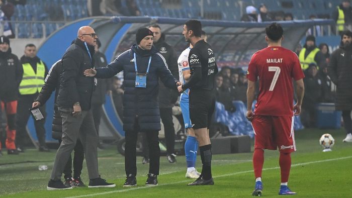 Leo Grozavu îl distruge pe arbitrul Marcel Bîrsan după Universitatea Craiova - Botoșani: „Mai avea puțin să ne ia la bătaie”