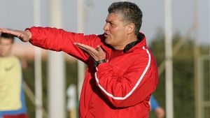 Andone:" Mircea o să redreseze Dinamo"