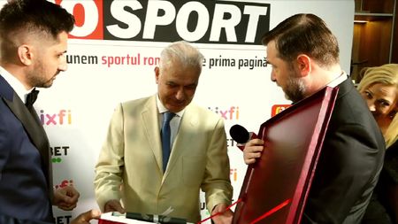 Anghel Iordănescu, declarații măgulitoare despre publicația noastră în cadrul Galei ProSport 25: „Sunteți obișnuiți cu performanța! Așteptăm ca noua echipă națională să se ridice la nivelul dumneavoastră”