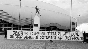 Continuă războiul dintre FCU și CSU! Peluza Sud Craiova, mesaj pentru Peluza Nord: „Oricâte cupe și titluri ați lua, umbra anului 2013 nu va dispărea!”