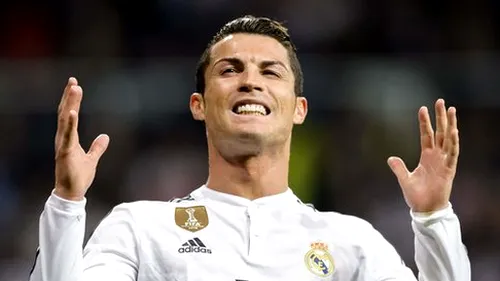 Ronaldo, surprins de camerele televiziunilor în timp ce făcea un gest în care se regăsesc toți iubitorii de fotbal: 