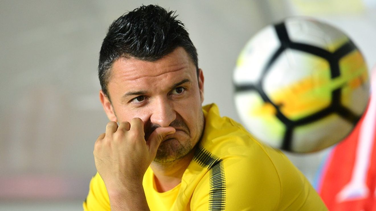 CULISE | Halucinant la FCSB: Becali l-a sunat pe Budescu și l-a avertizat: "Te critic la TV, dar să nu te superi!". Dică nu are voie să se atingă de "perla" finanțatorului

