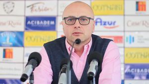 "E un deja vu!" Leo Grozavu s-a plâns după ce a pierdut încă un meci pe banca lui ACS Poli: "Sunt jucători care trec printr-un blocaj"