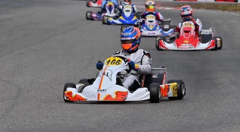 Ei sunt sportivii care nu vor să audă de vacanță! Aproape 130 de piloți la a doua etapă din Campionatul Național de karting la Tîrgu Secuiesc | FOTO