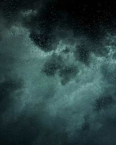 Vremea se răcește în următoarele două săptămâni. Temperaturile maxime nu vor mai urca peste 10 - 12 grade